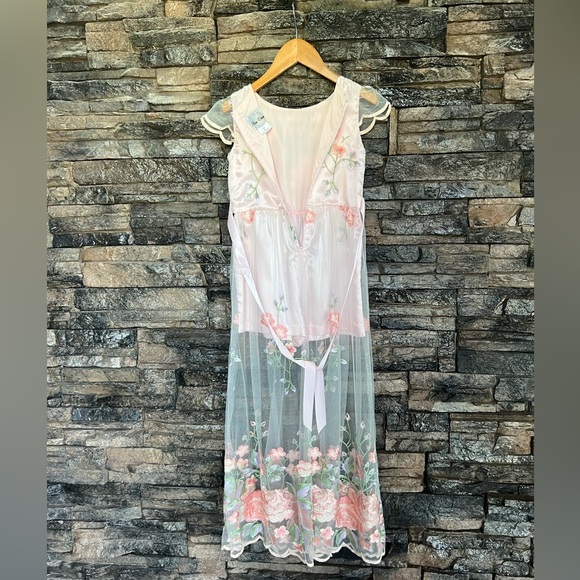 Rare Editions Pink and Green Flutter Sleeve Maxi Dress - Picture 10 of 16